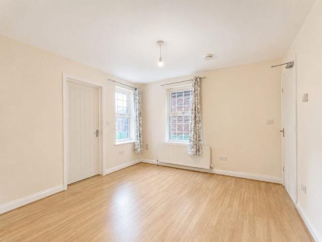 House for rent in Castlefield, Cressex