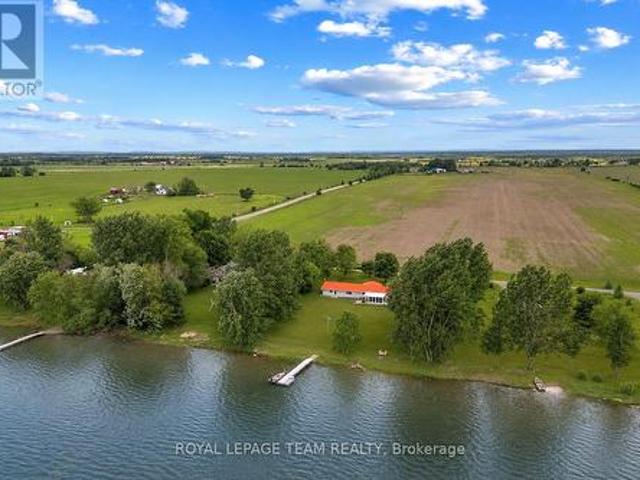 House for sale in Renfrew, Ontario