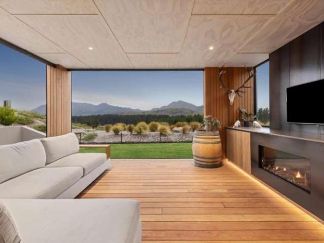 House for sale in Otakou