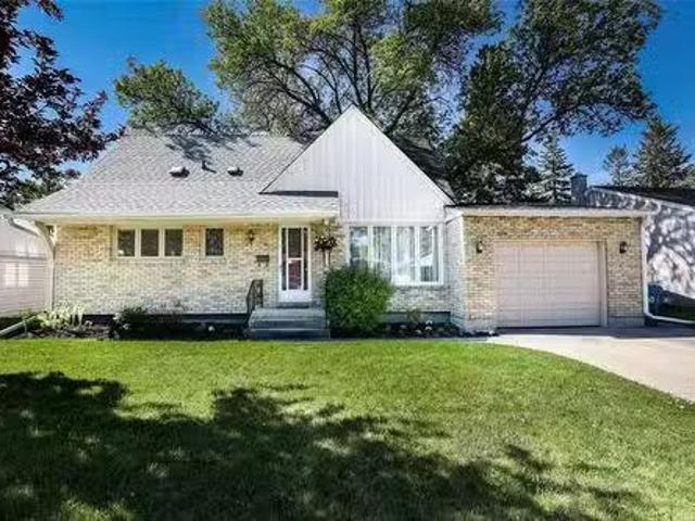 House for sale in East St. Paul, Manitoba
