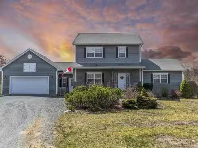 House for sale in Fall River, Nova Scotia