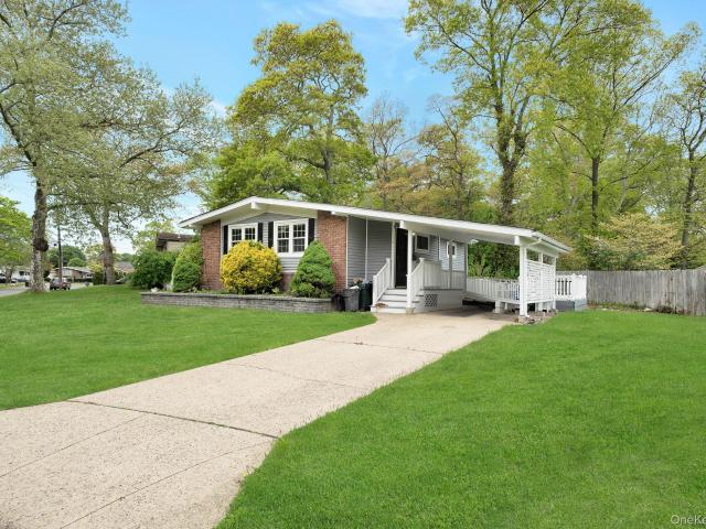 House for sale in Centereach, New York