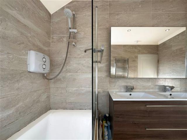 House to rent in Bluebell, North Tipperary