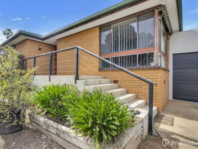 House for rent in Tolland, Wagga Wagga City Council