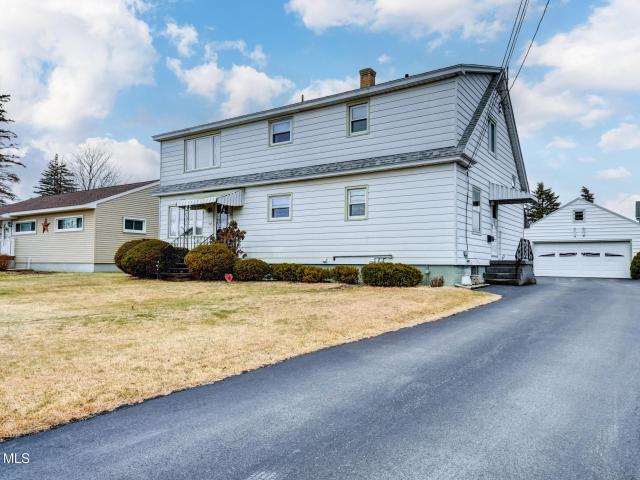 House for sale in Amsterdam, New York