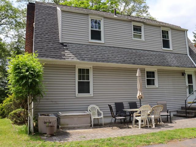 House for sale in Monsey