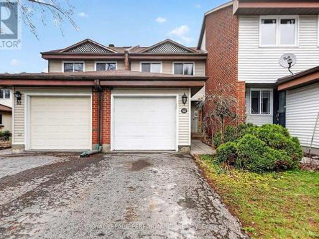 House for sale in Russell, Ontario