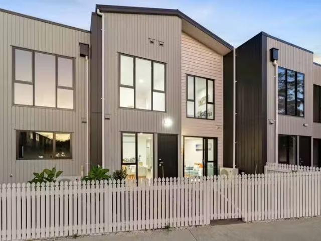 Apartment for rent in Panmure