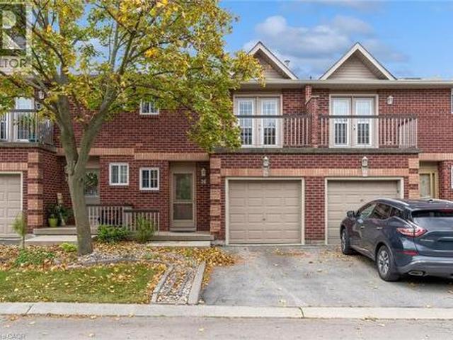 Townhouse for sale in Highway Valley, Hamilton
