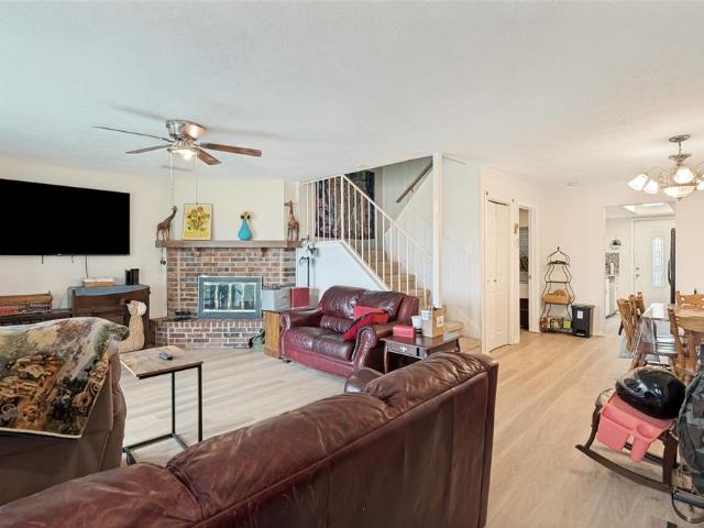 Townhouse for sale in Grand Prairie, Texas