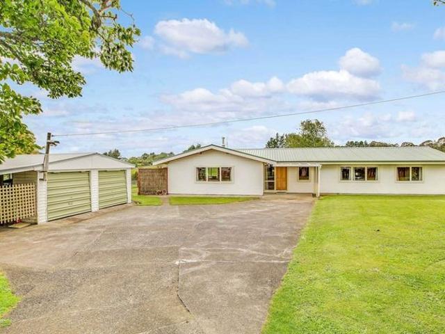 House for rent in Awhitu, Oroua County