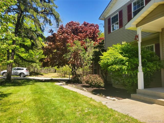 House for sale in Bloomingburg, New York