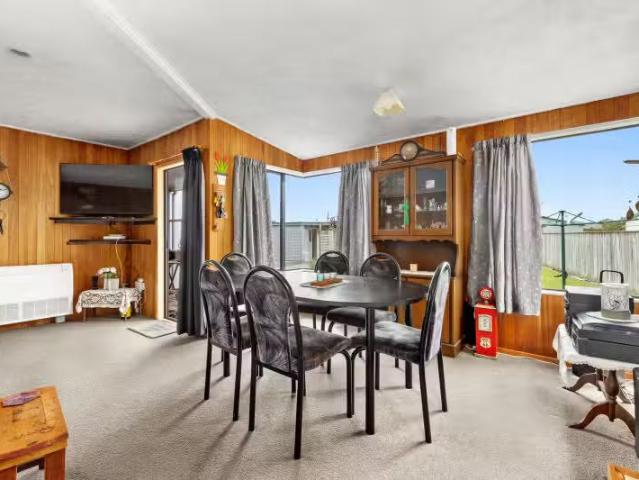 House for sale in Hillsborough