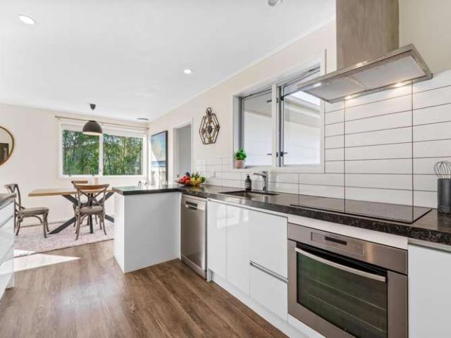 House for sale in Whangaparaoa