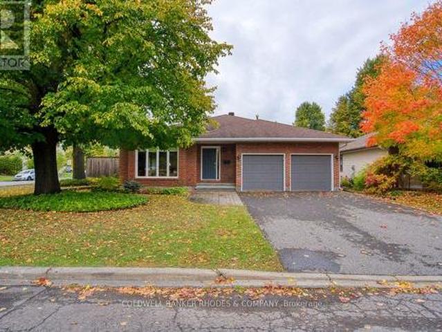 House for sale in Linton Park, Ottawa