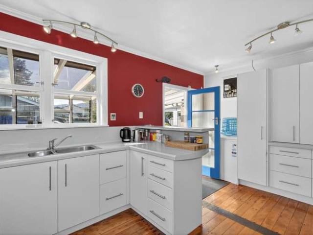 House for sale in Pauatahanui, Wellington