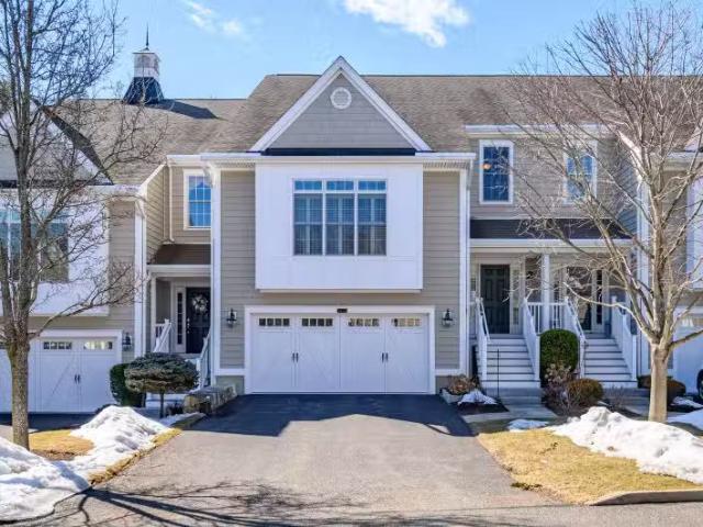 Condo for sale in Monroe