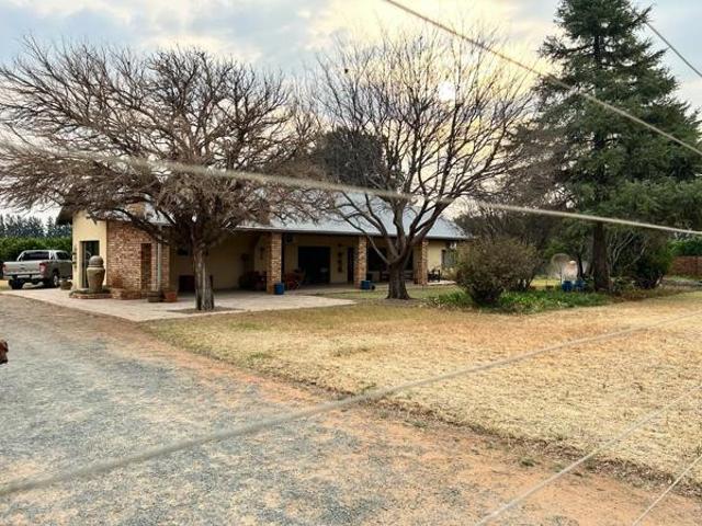 Farm for sale in Dr Ruth Segomotsi Mompati District Municipality, North West
