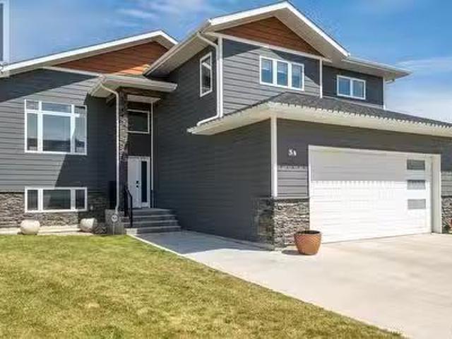 House for sale in Prince Albert, Saskatchewan