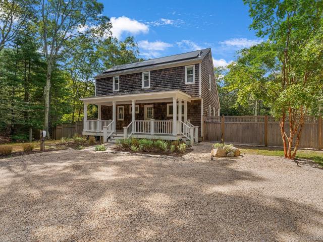 House for sale in Wainscott, New York