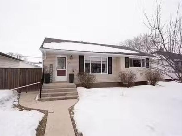 House for sale in East St. Paul, Manitoba