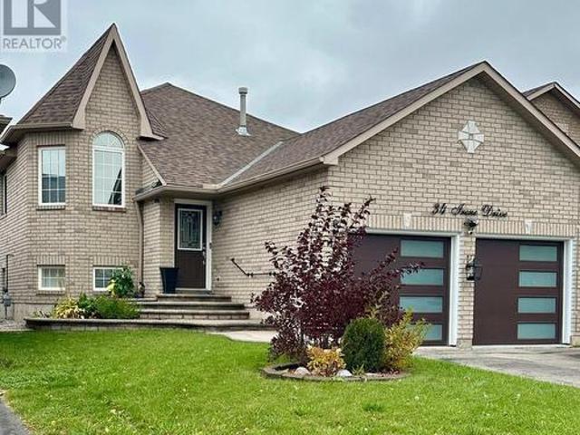 House for sale in Barrie, Central Ontario