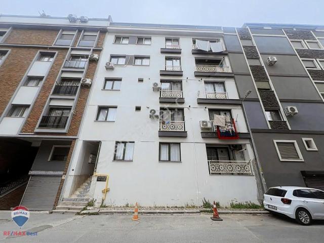 Karşiyaka, İzmir içerisinde satılık mülk