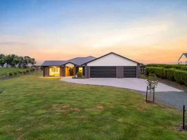 House for sale in Awhitu, Oroua County