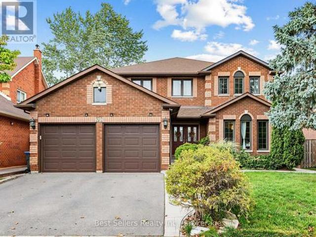 House for sale in Brampton, Golden Horseshoe