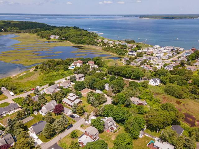 House for sale in Pocasset