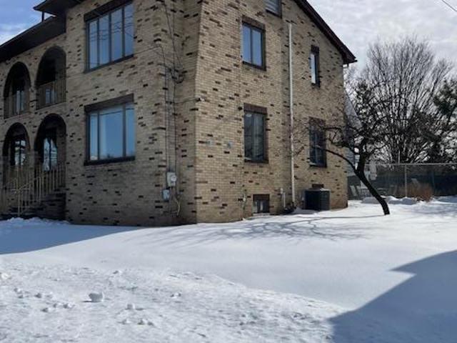 House for sale in Elmwood Park, New Jersey