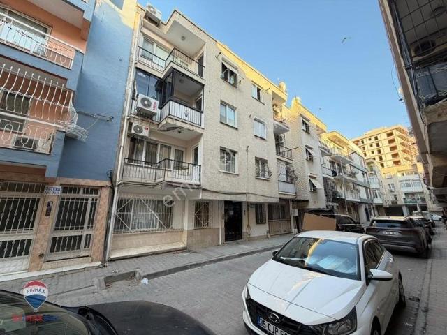 Bayrakli, İzmir içerisinde satılık mülk