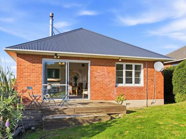 House for sale in Otakou