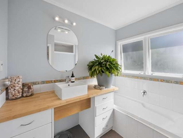 House for sale in Wairau Valley