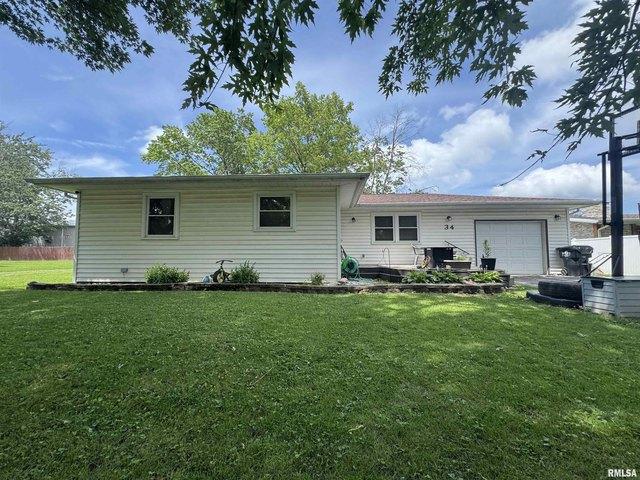 House for sale in Fulton, Illinois