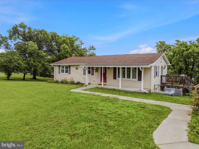 House for sale in Berkeley Springs, West Virginia