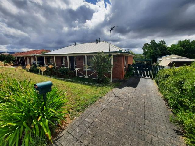 House for rent in West Wodonga, Victoria