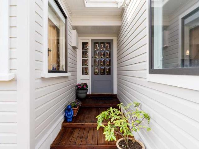 House for sale in Otakou