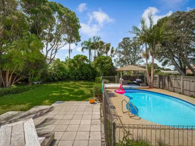 House for sale in Wairau Valley