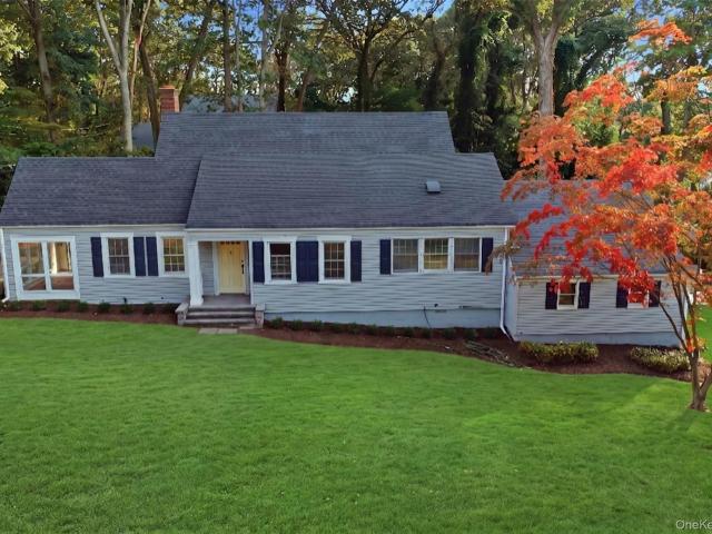 House for sale in Setauket, Town of Brookhaven