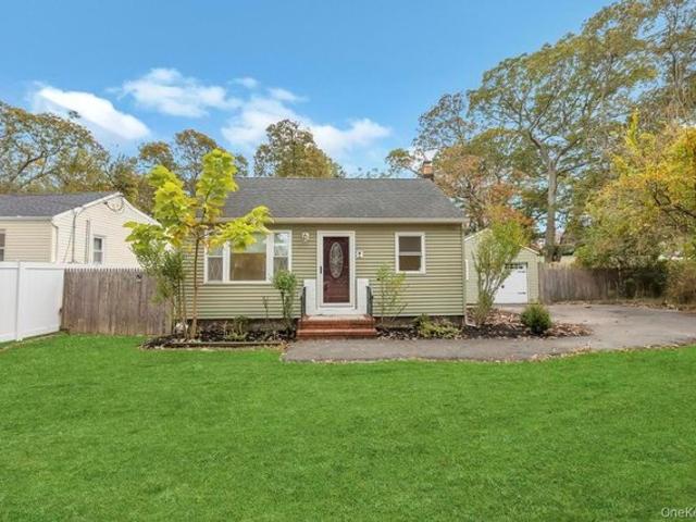 House for sale in Centereach, New York