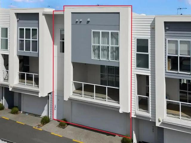 House for rent in Hamilton Central, Hamilton City