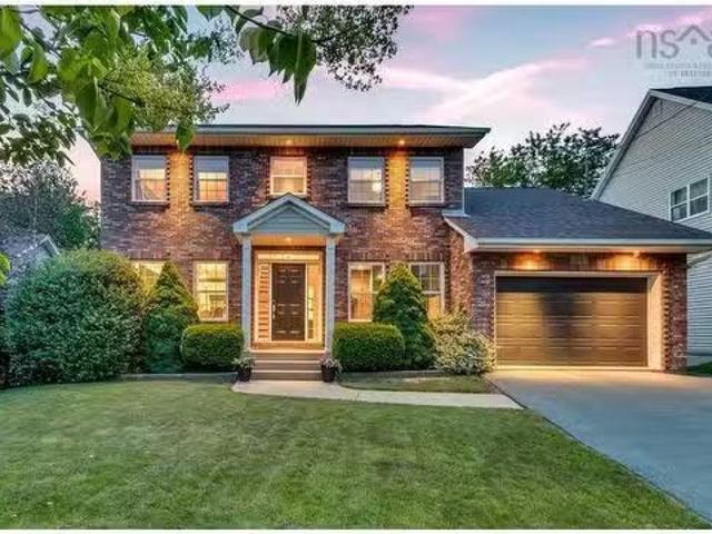 House for sale in Dartmouth, Nova Scotia