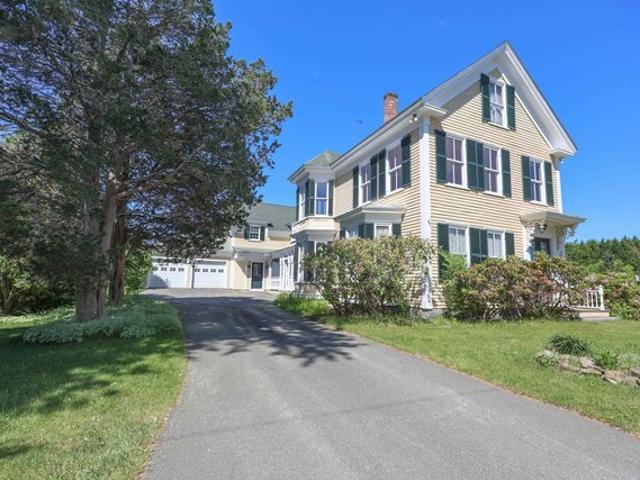 House for sale in New Hampshire