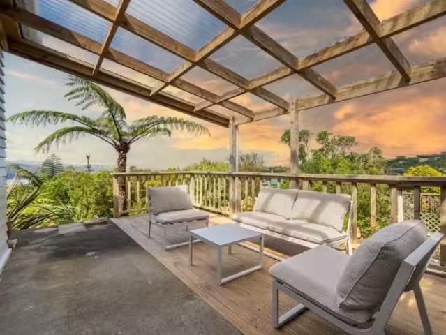 House for sale in Days Bay, Wellington