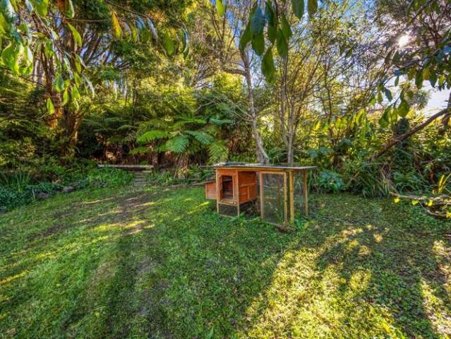House for sale in Oratia