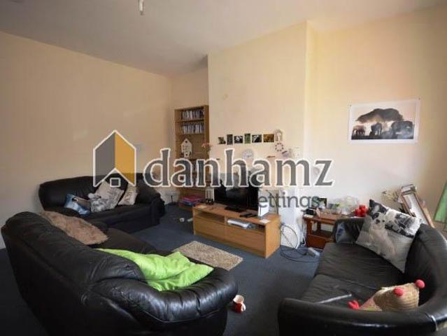 House for rent in Hyde Park, West Yorkshire