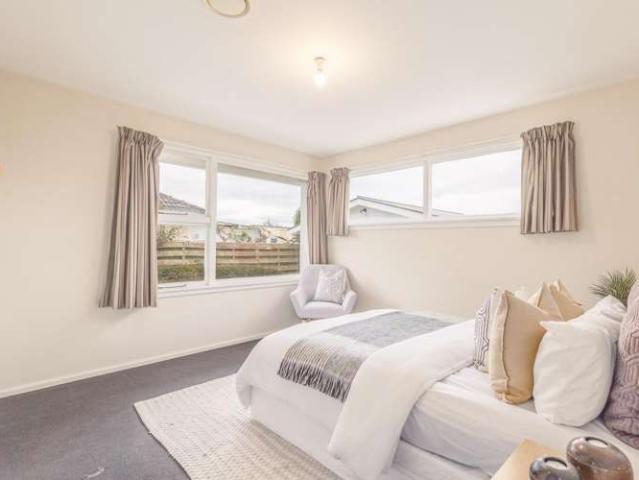 House for sale in Chaslands, Canterbury