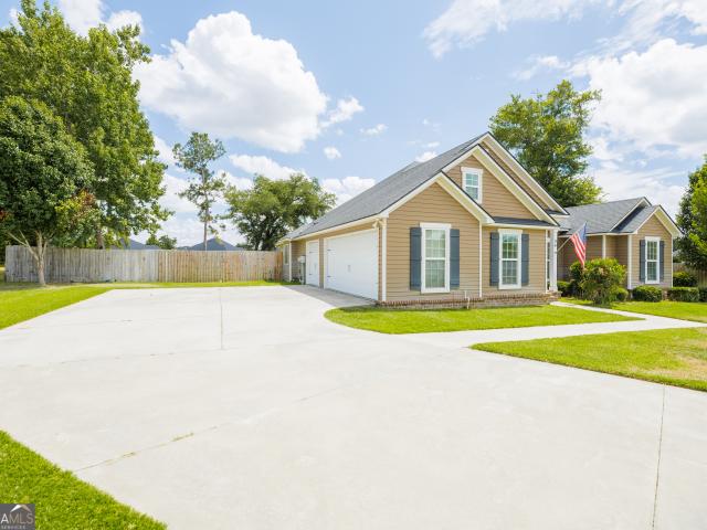 House for sale in Lakeland, Georgia