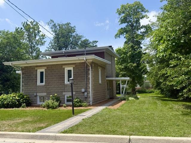 House for sale in South Elgin, Illinois